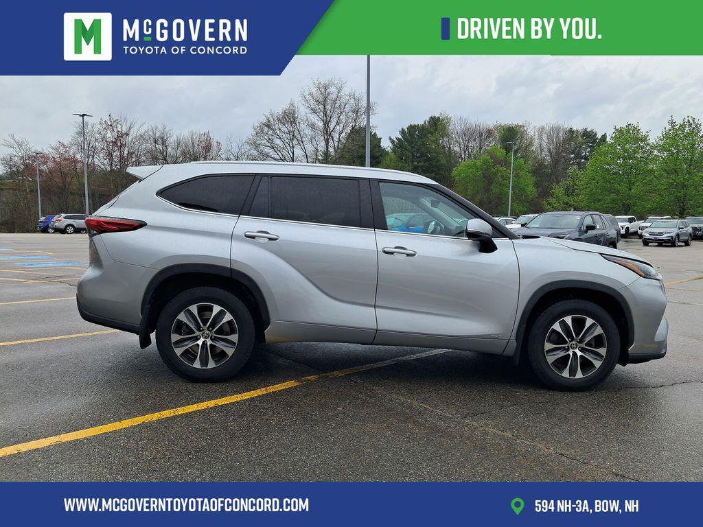 used 2023 Toyota Highlander Hybrid car, priced at $37,500