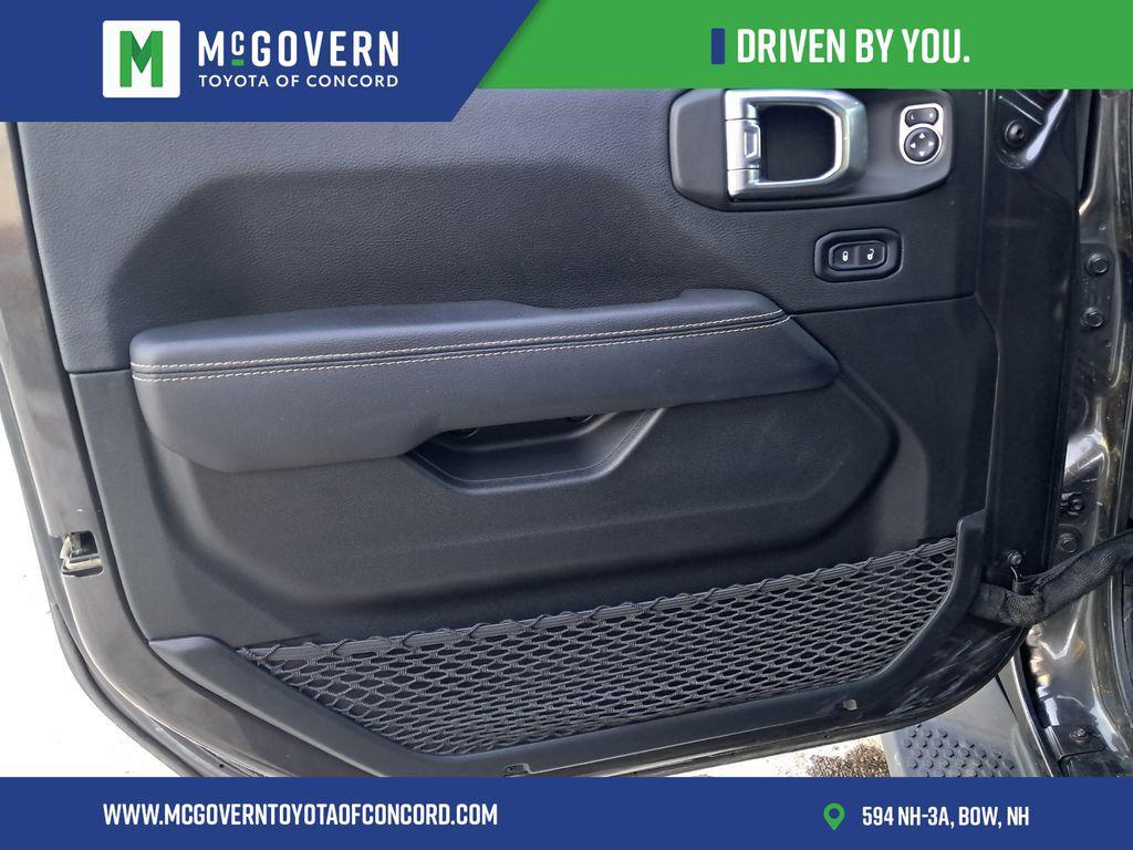 used 2022 Jeep Wrangler Unlimited car, priced at $26,900