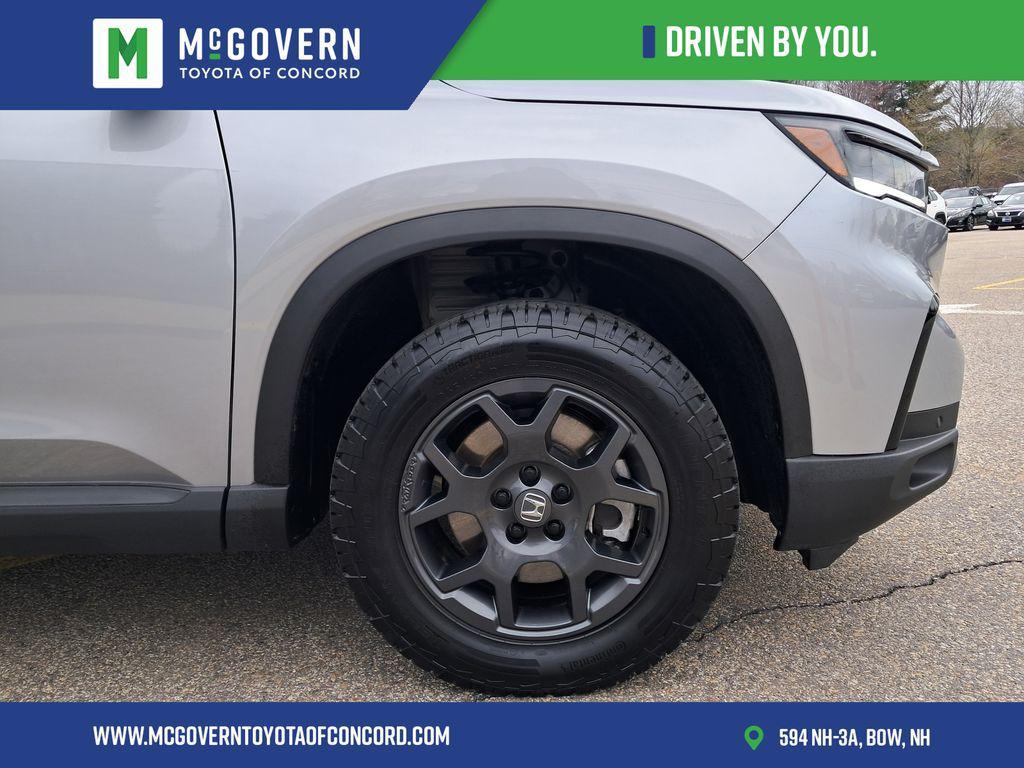 used 2025 Honda Pilot car, priced at $45,000