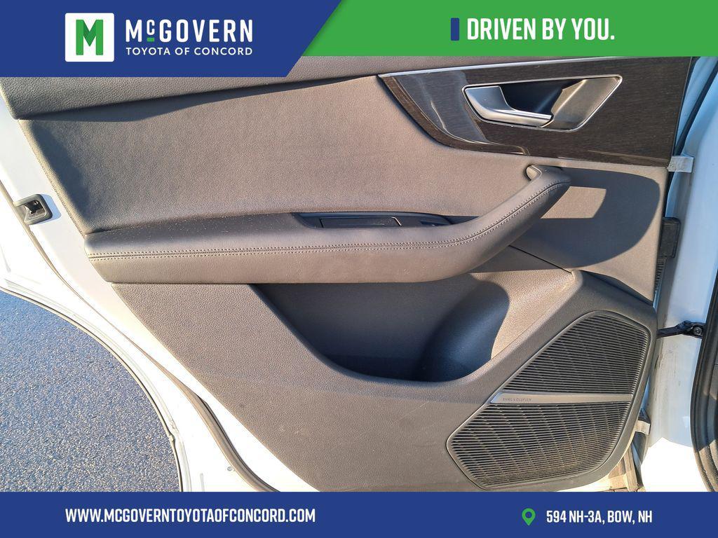 used 2023 Audi Q7 car, priced at $43,000