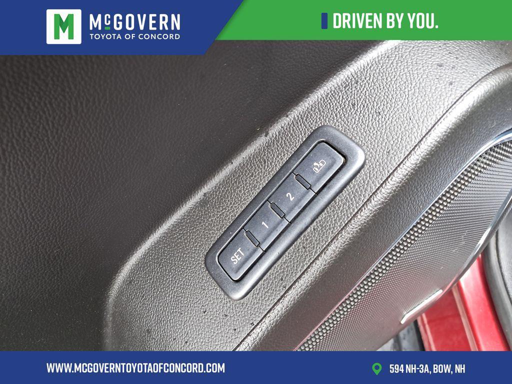 used 2017 GMC Yukon car, priced at $15,500