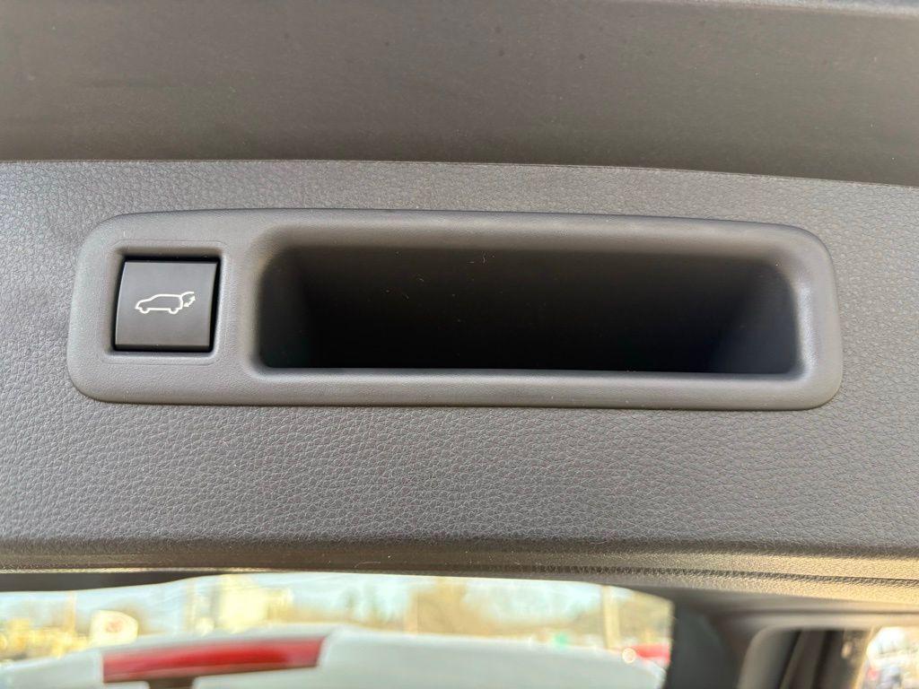 new 2026 Toyota Highlander Hybrid car, priced at $59,131