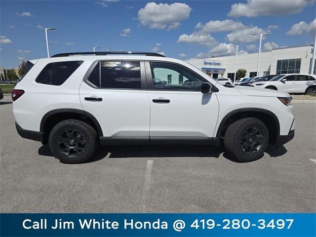 new 2025 Honda Pilot car, priced at $50,330