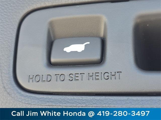 new 2026 Honda CR-V Hybrid car, priced at $43,450