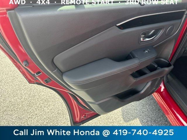 new 2025 Honda Pilot car, priced at $46,050