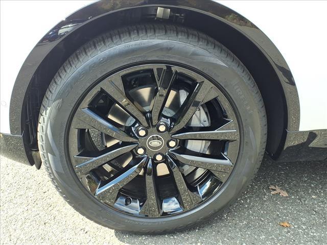 new 2026 Land Rover Discovery car, priced at $70,415