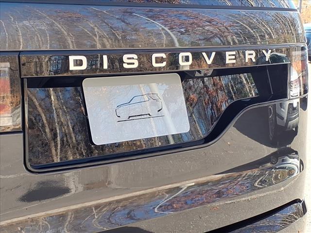 new 2026 Land Rover Discovery car, priced at $77,565