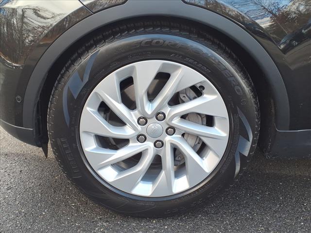 used 2025 Land Rover Discovery car, priced at $53,900