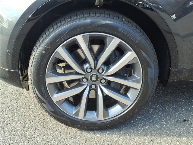 new 2026 Land Rover Discovery car, priced at $77,615