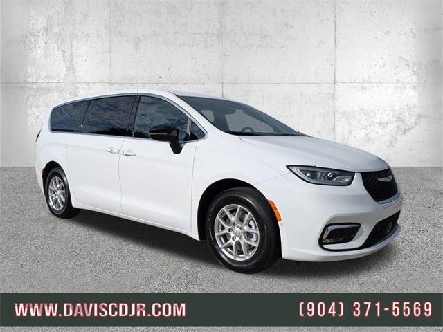 new 2026 Chrysler Pacifica car, priced at $45,891