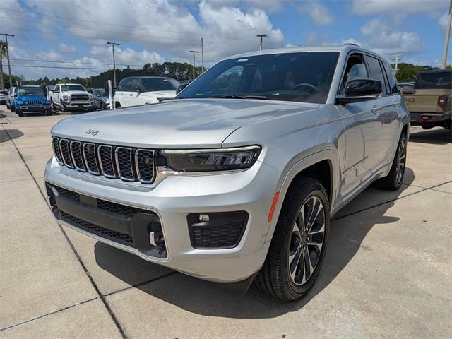 new 2025 Jeep Grand Cherokee car, priced at $62,676