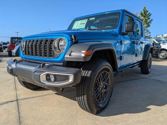 new 2026 Jeep Gladiator car, priced at $44,072