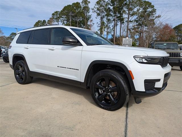 new 2025 Jeep Grand Cherokee L car, priced at $48,487