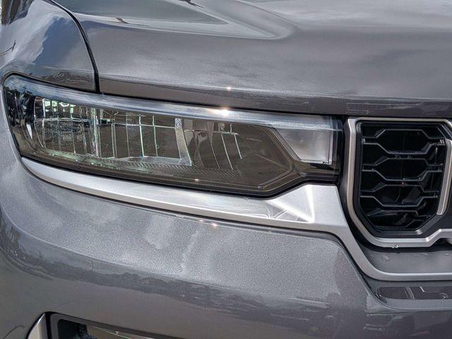 new 2026 Jeep Grand Cherokee car, priced at $47,759