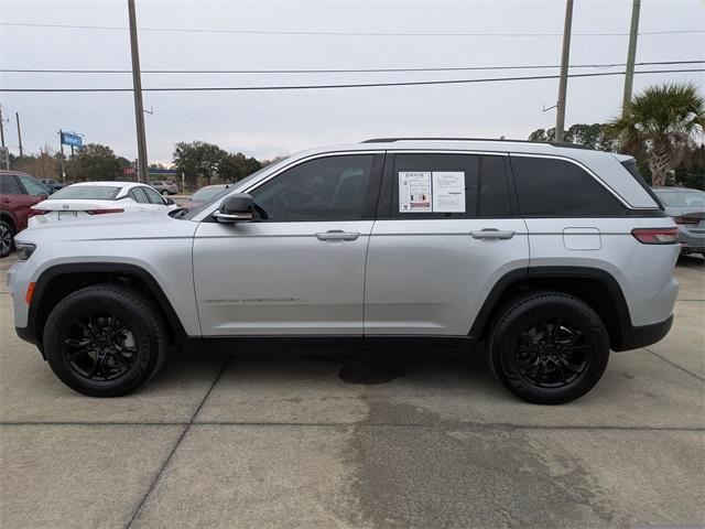 used 2022 Jeep Grand Cherokee car, priced at $22,454