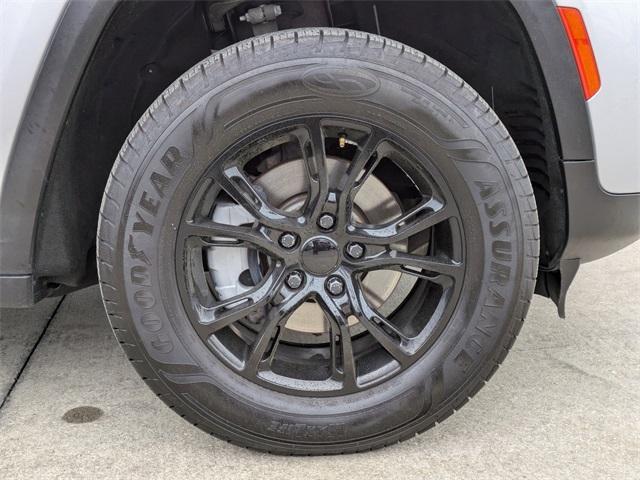 used 2022 Jeep Grand Cherokee car, priced at $22,454