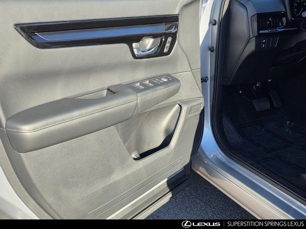 used 2025 Honda CR-V car, priced at $34,327