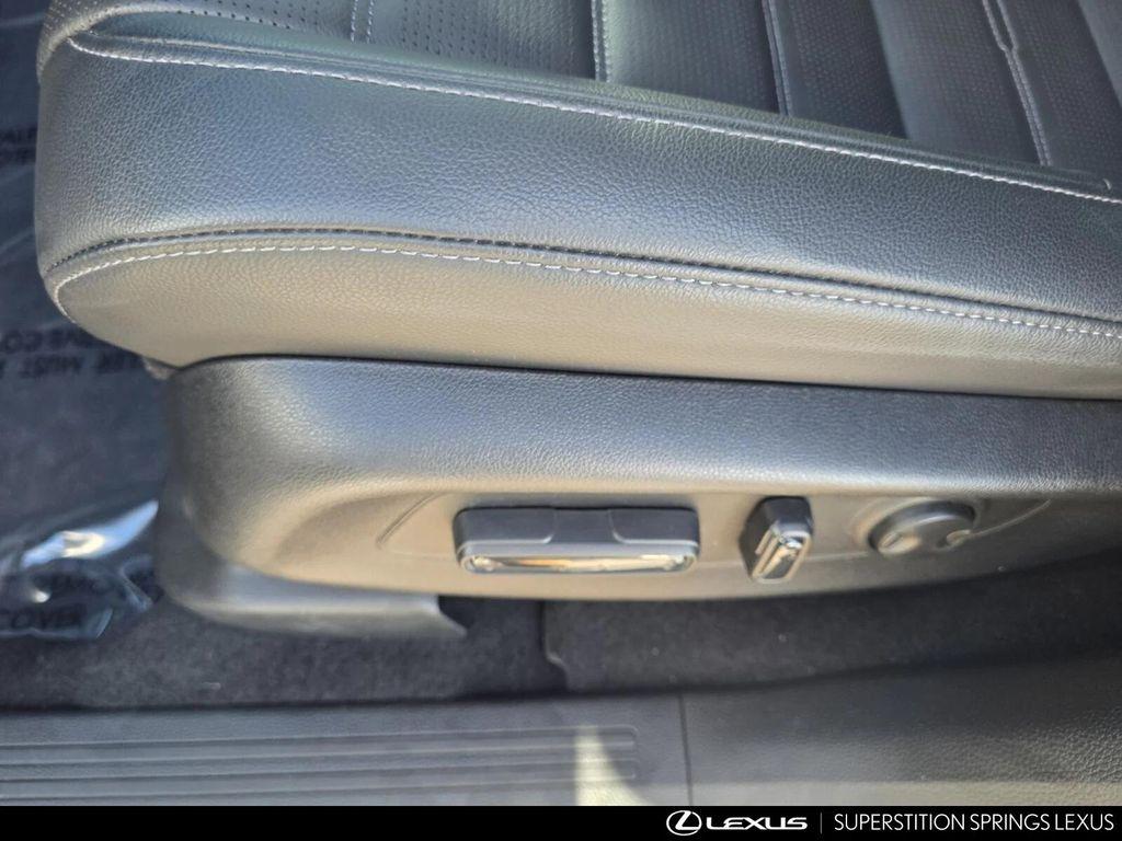 used 2025 Honda CR-V car, priced at $34,327