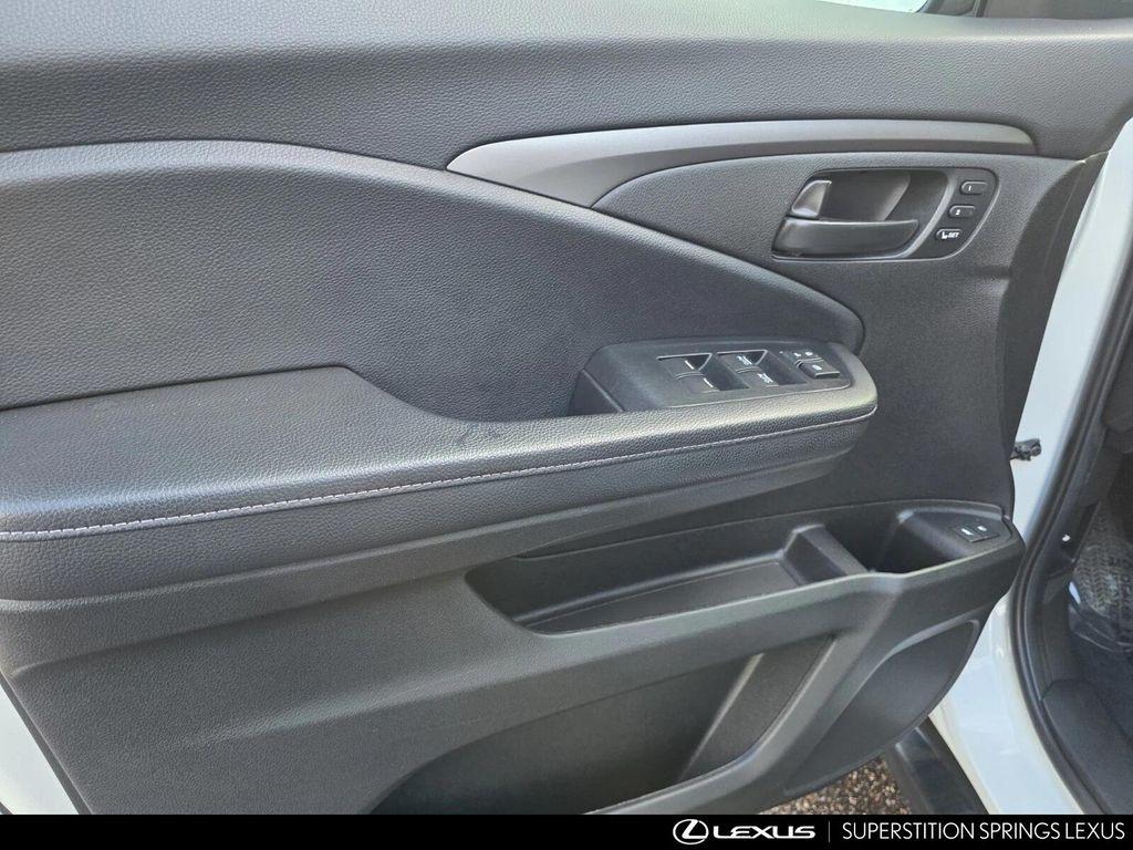 used 2022 Honda Passport car, priced at $26,947