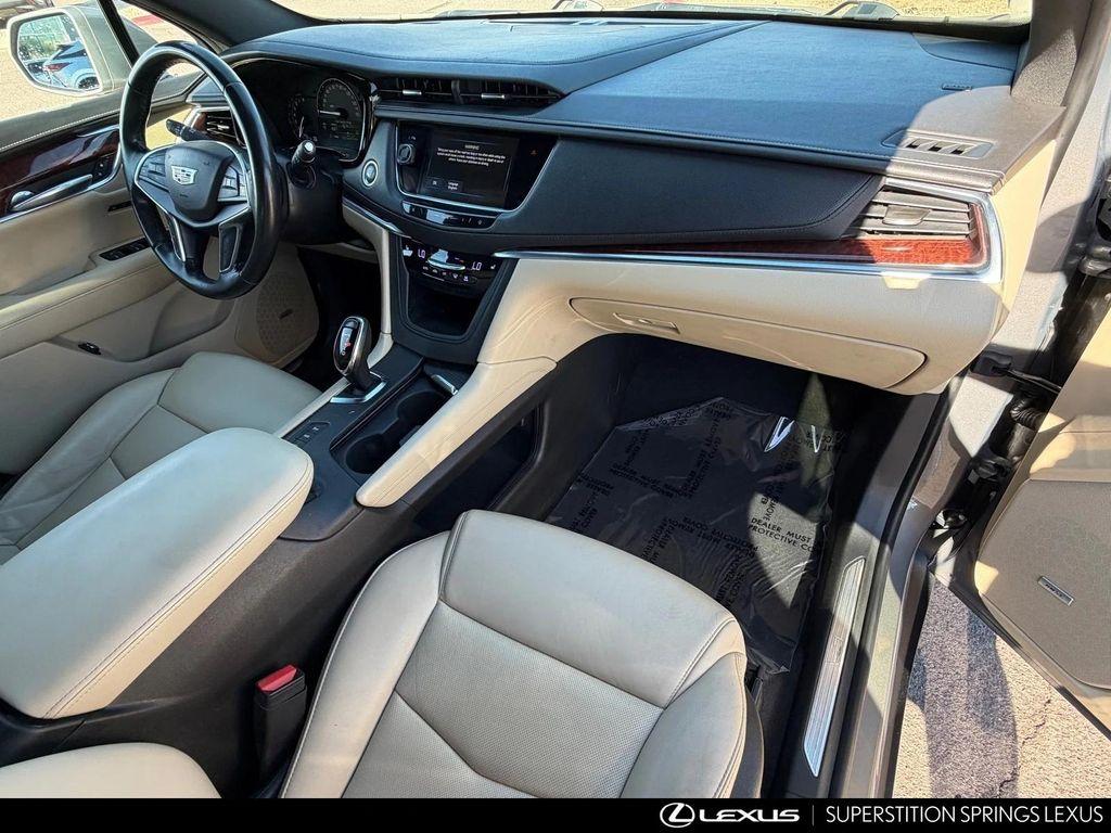 used 2018 Cadillac XT5 car, priced at $15,867