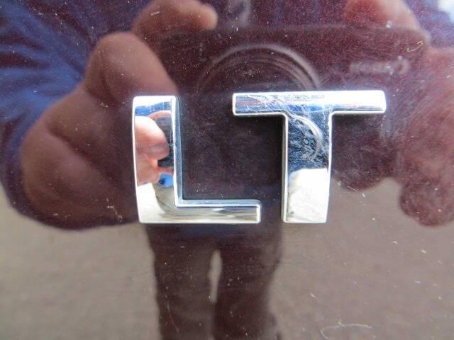 used 2023 Chevrolet Traverse car, priced at $20,995