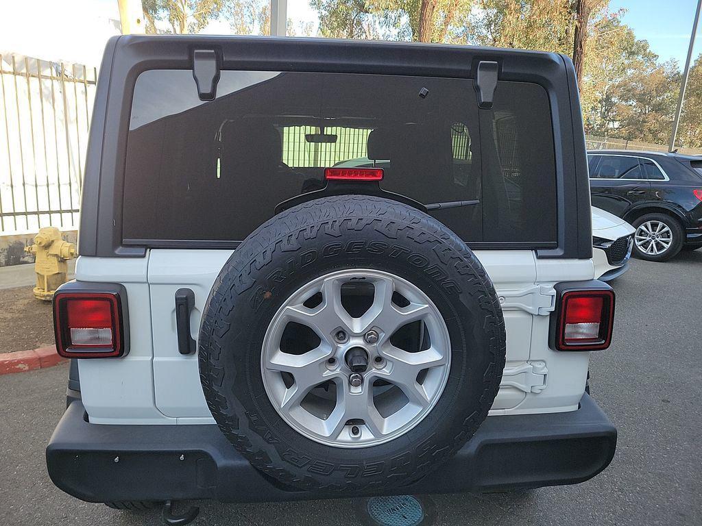 used 2021 Jeep Wrangler Unlimited car, priced at $24,167