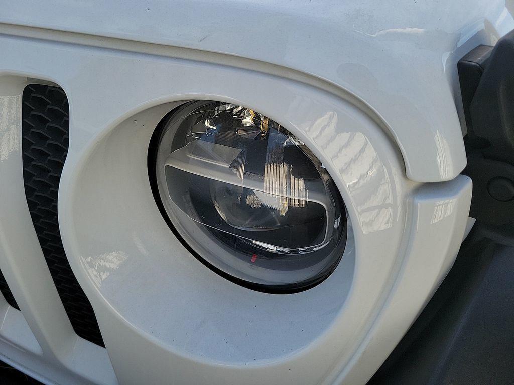 used 2021 Jeep Wrangler Unlimited car, priced at $24,167