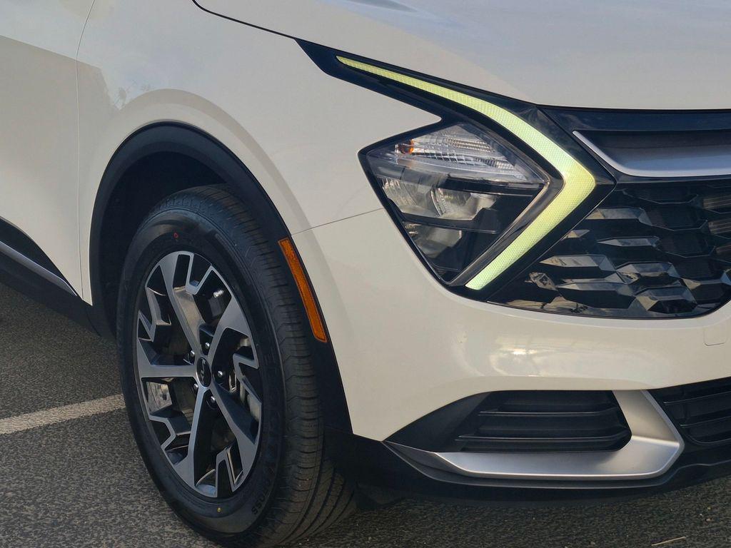 used 2023 Kia Sportage Hybrid car, priced at $25,623