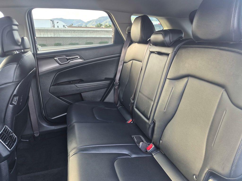 used 2023 Kia Sportage Hybrid car, priced at $25,623