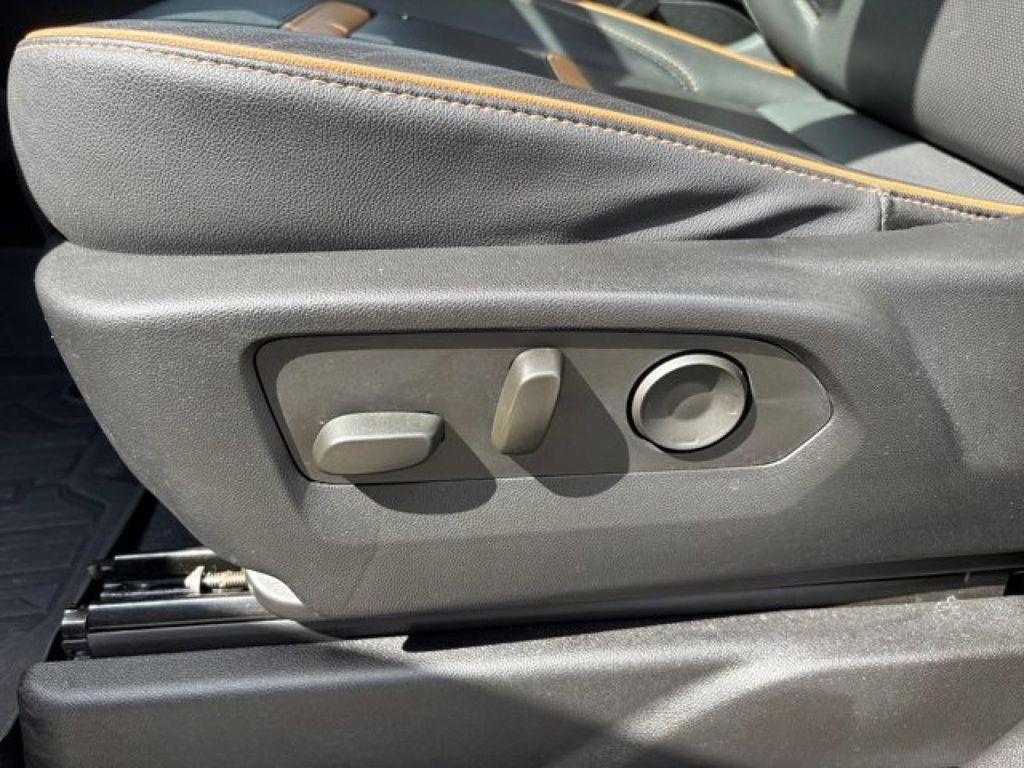 used 2023 GMC Yukon XL car, priced at $73,995