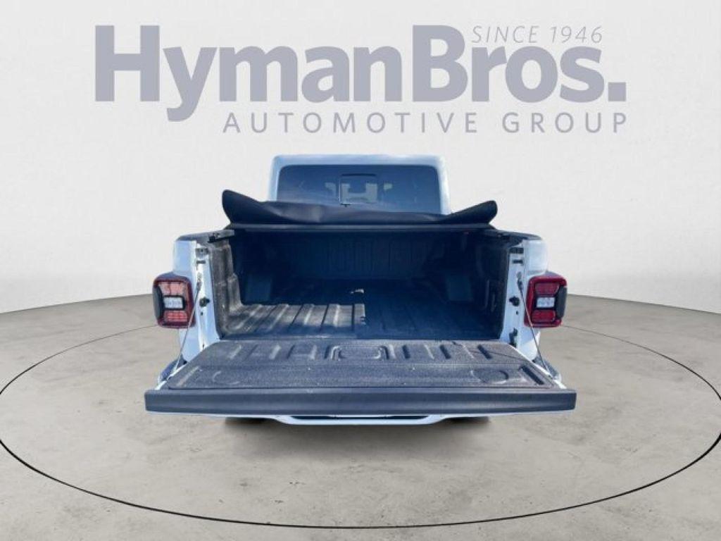 used 2021 Jeep Gladiator car, priced at $35,995