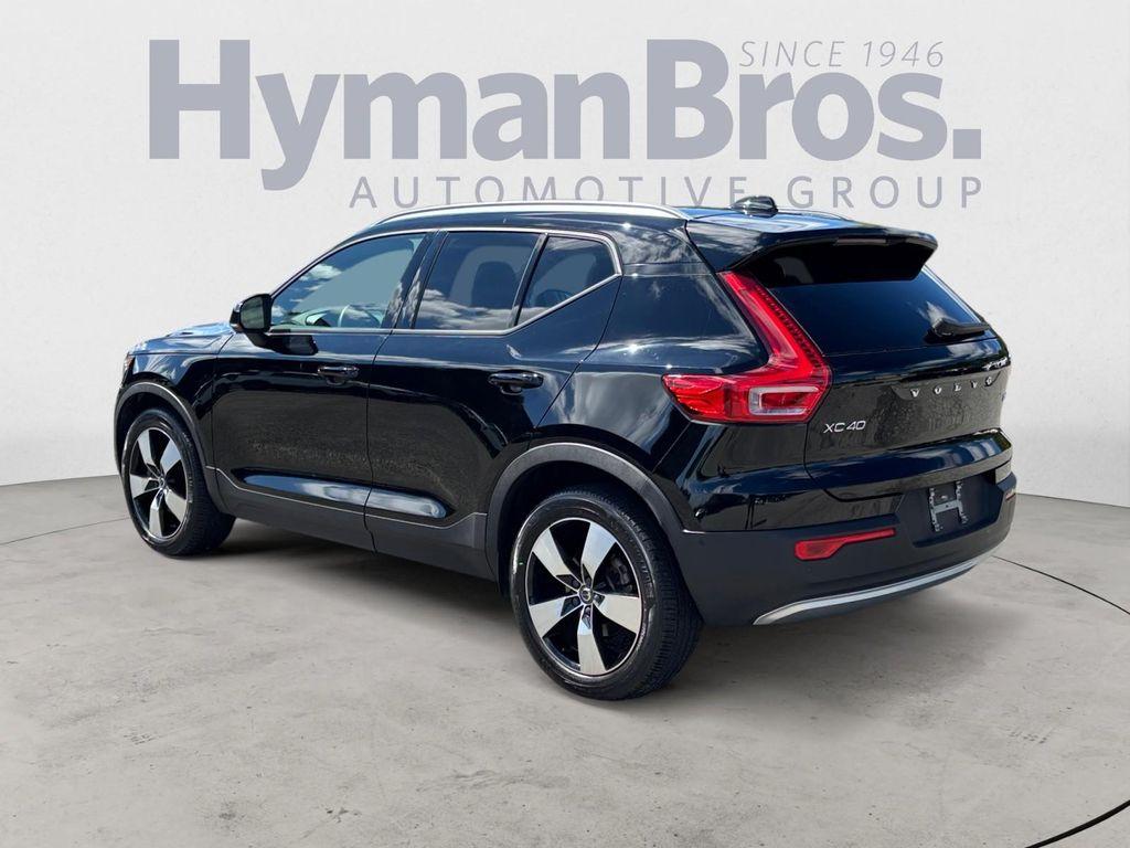 used 2019 Volvo XC40 car, priced at $25,995