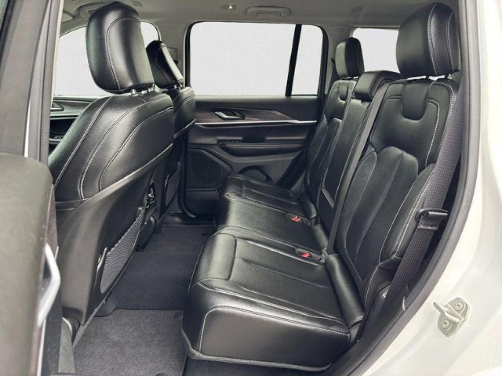 used 2024 Jeep Grand Cherokee car, priced at $38,995