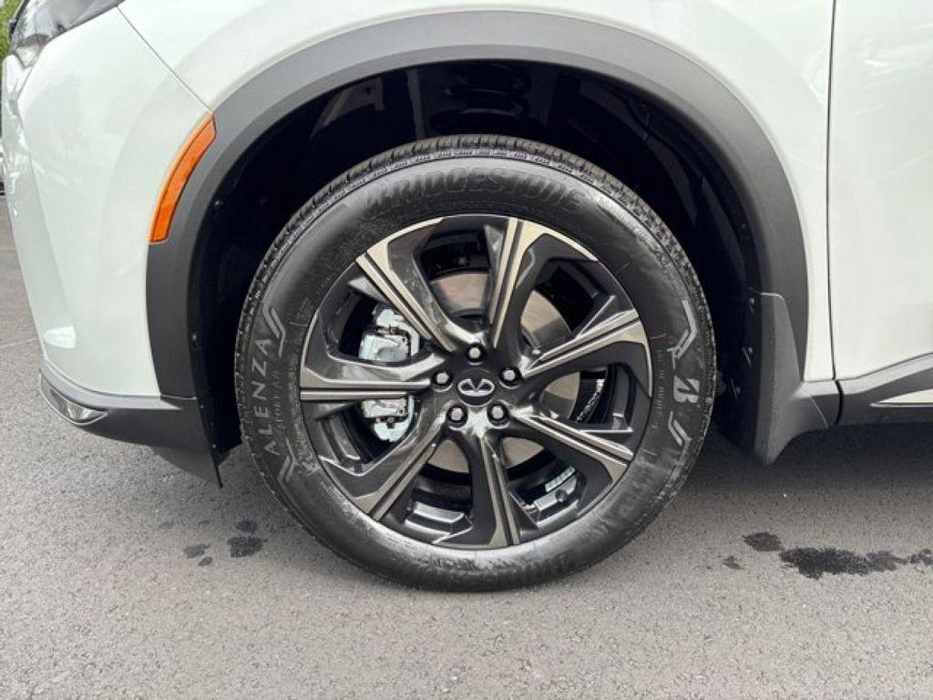 new 2026 INFINITI QX60 car, priced at $62,047