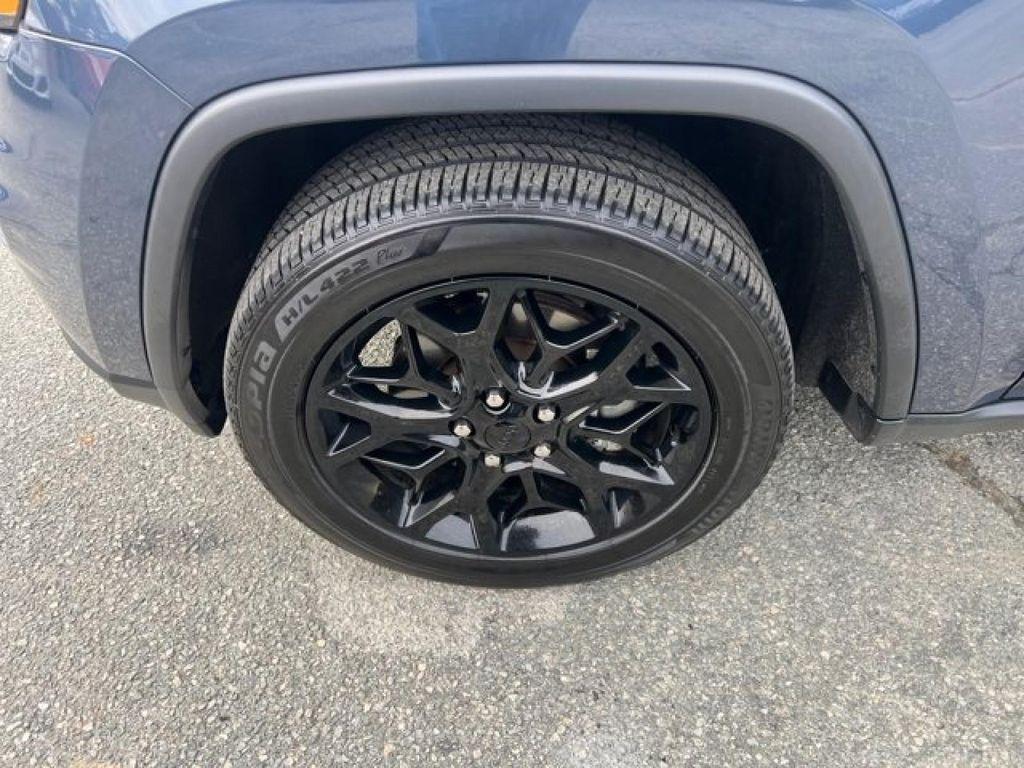 used 2021 Jeep Grand Cherokee car, priced at $30,995