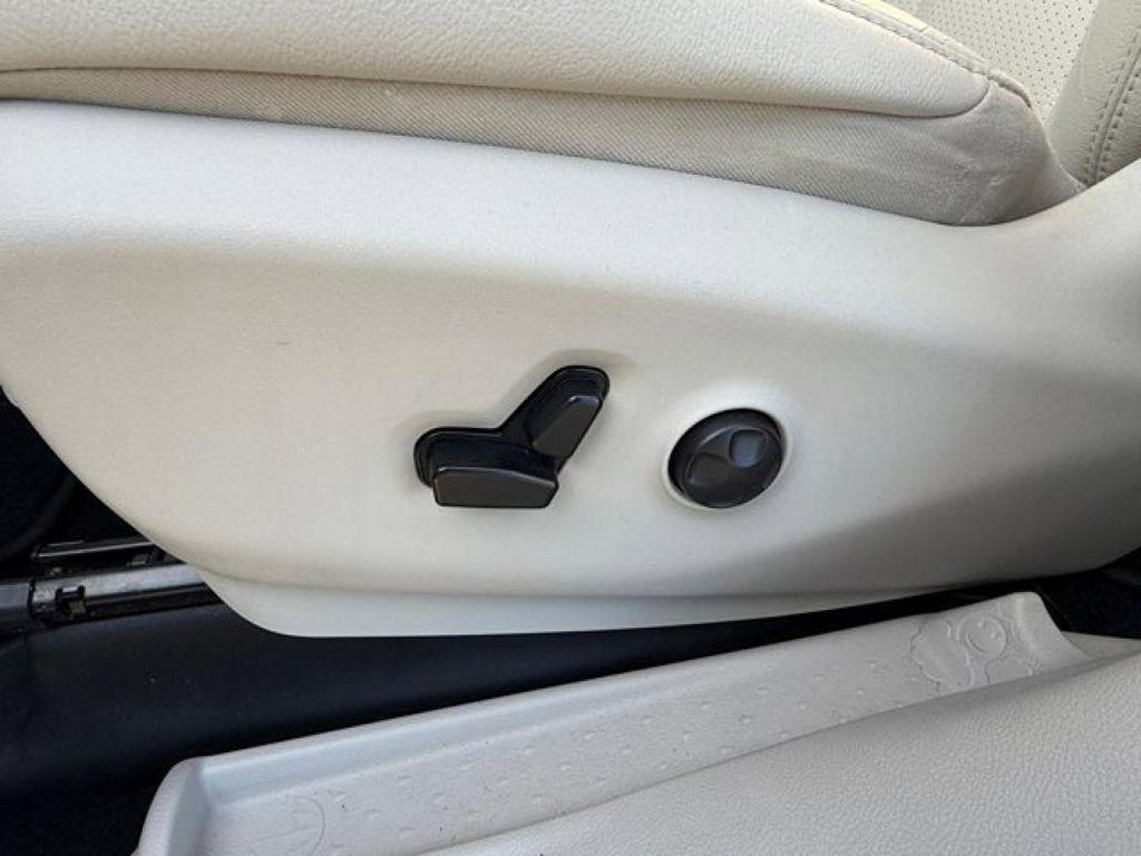 used 2018 Chrysler Pacifica car, priced at $16,995