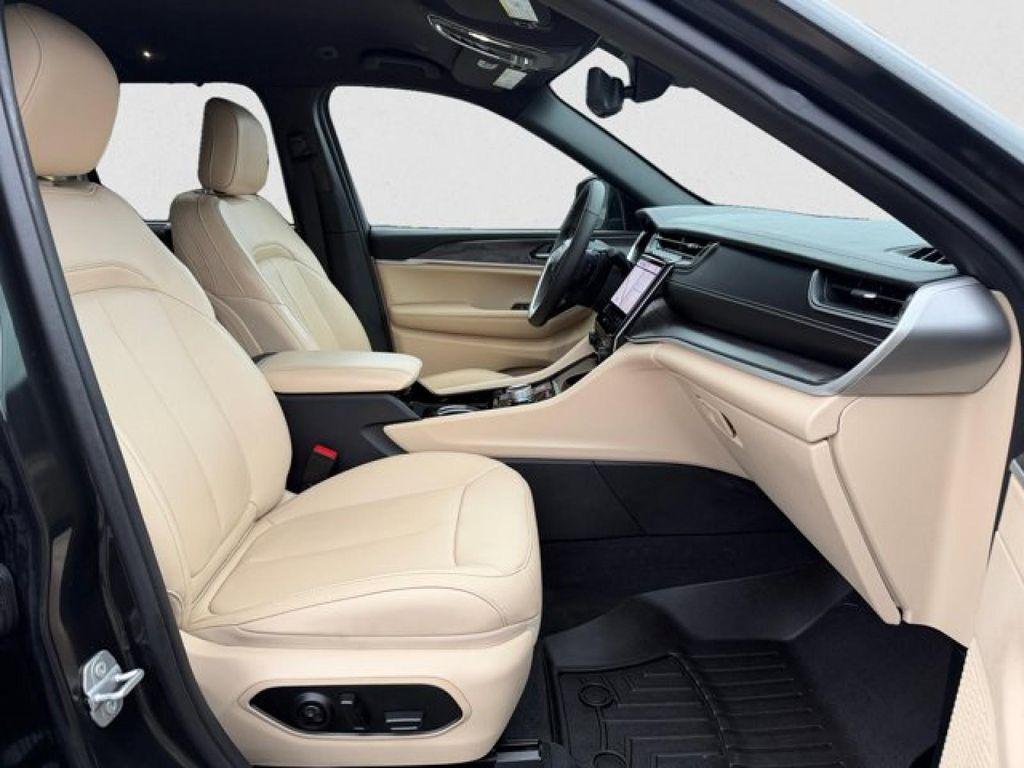 used 2023 Jeep Grand Cherokee car, priced at $34,995