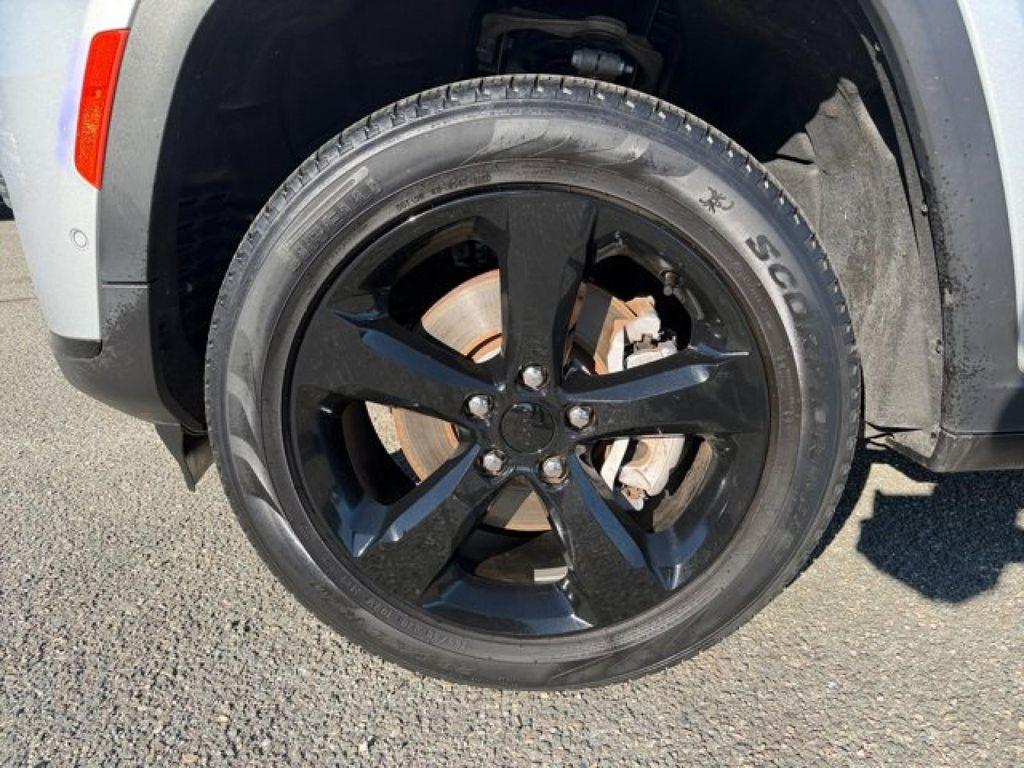 used 2023 Jeep Grand Cherokee L car, priced at $34,995