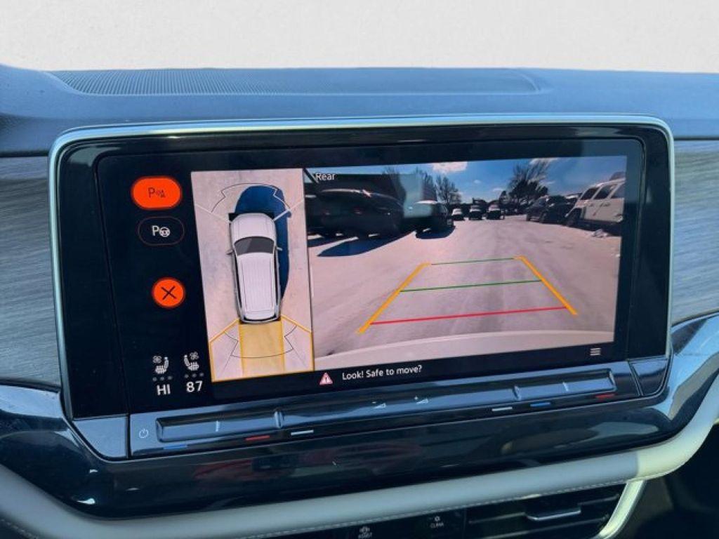 used 2025 Volkswagen Atlas car, priced at $47,995