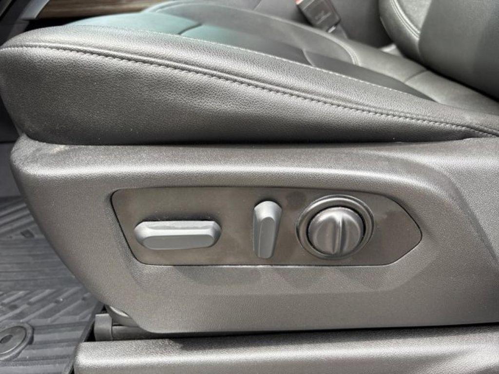 used 2021 Chevrolet Silverado 1500 car, priced at $42,995