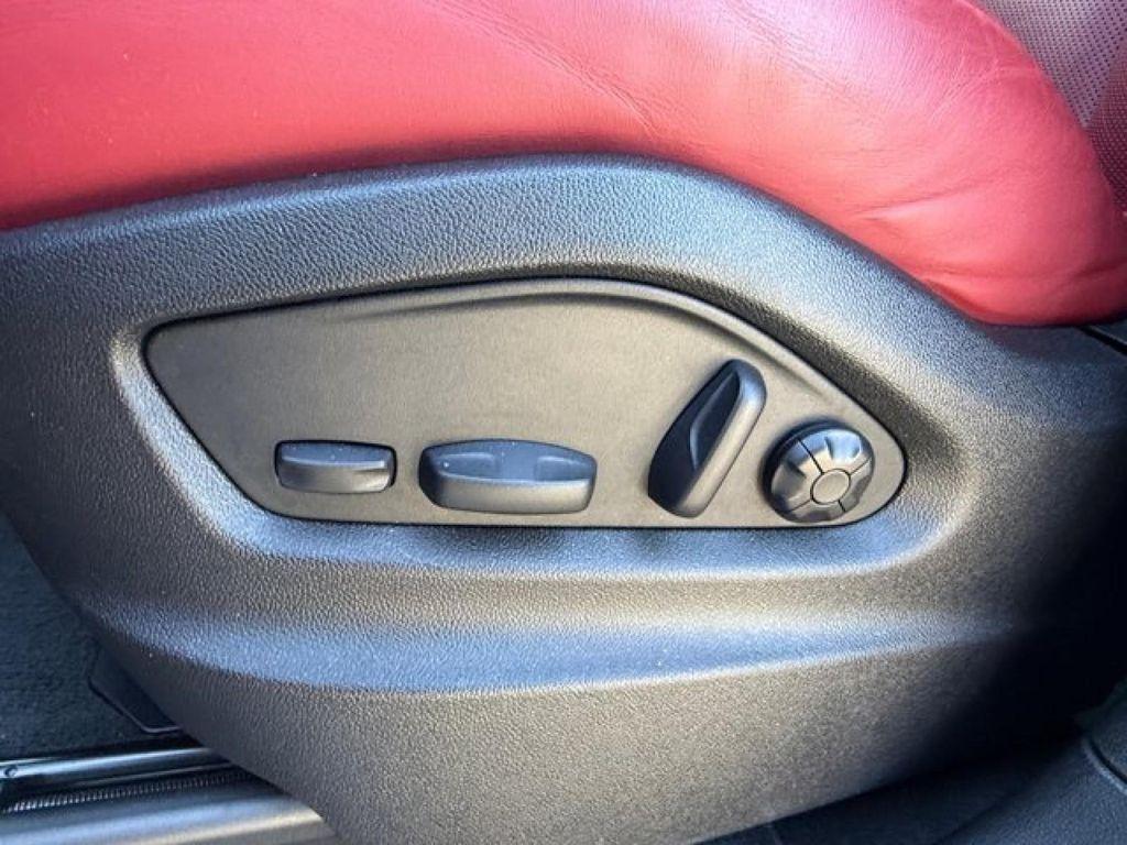 used 2022 Porsche Cayenne car, priced at $59,995