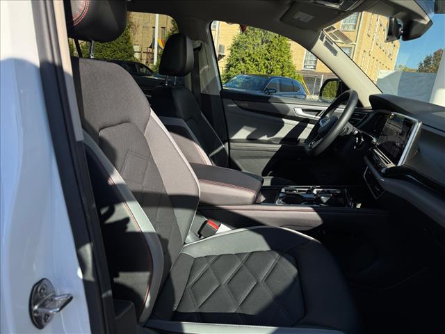 used 2024 Volkswagen Atlas car, priced at $32,536