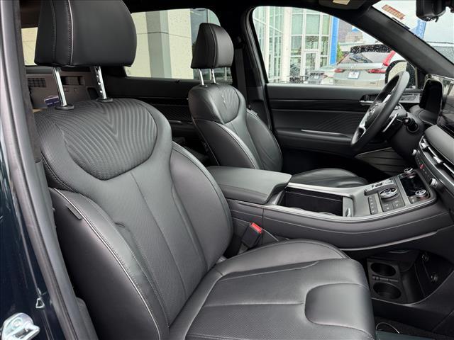 used 2025 Hyundai Palisade car, priced at $44,498