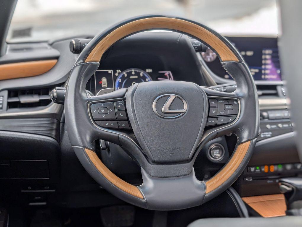 used 2019 Lexus ES 350 car, priced at $30,300