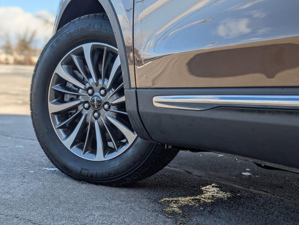 used 2022 Lincoln Nautilus car, priced at $27,300