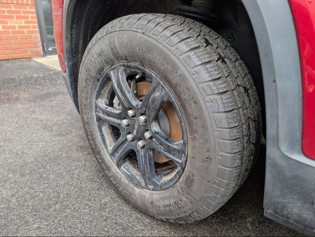 used 2023 GMC Acadia car, priced at $31,072