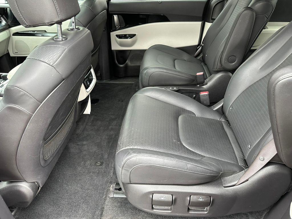 used 2024 Kia Carnival car, priced at $38,309