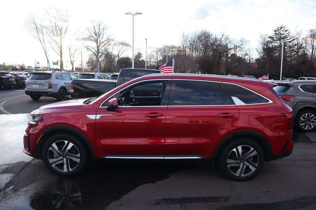 used 2023 Kia Sorento Hybrid car, priced at $25,762