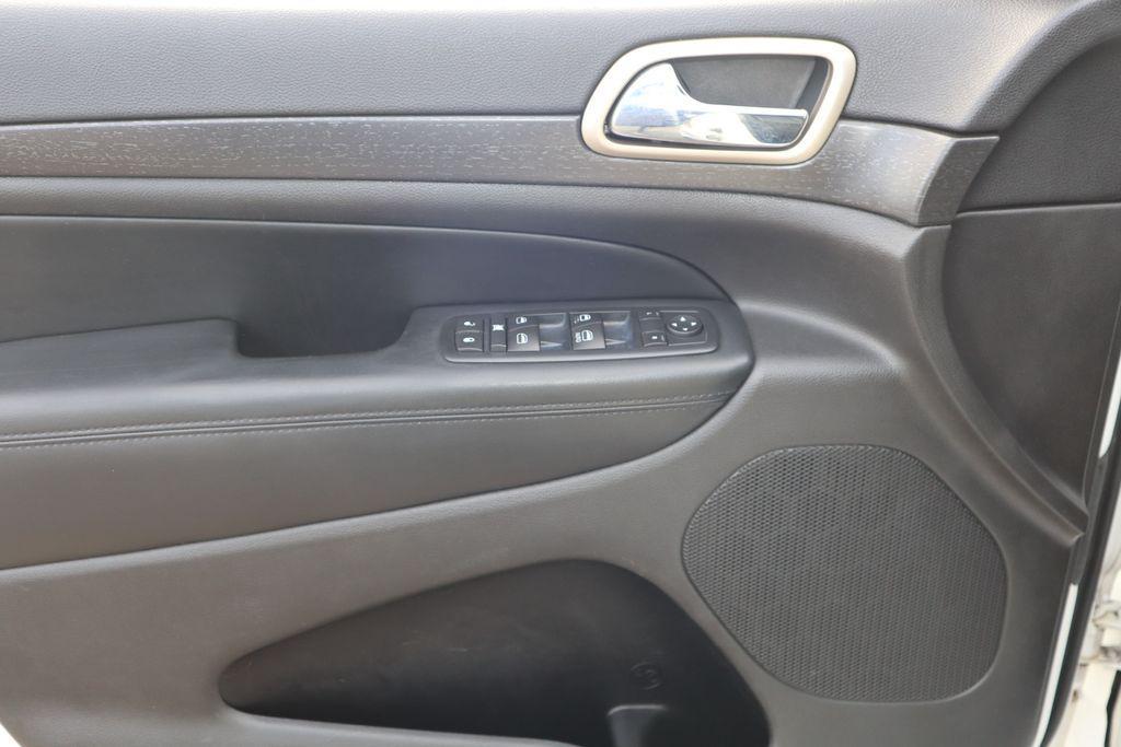 used 2015 Jeep Grand Cherokee car, priced at $12,000