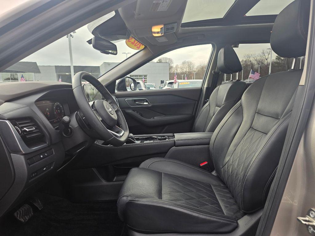 used 2023 Nissan Rogue car, priced at $22,005